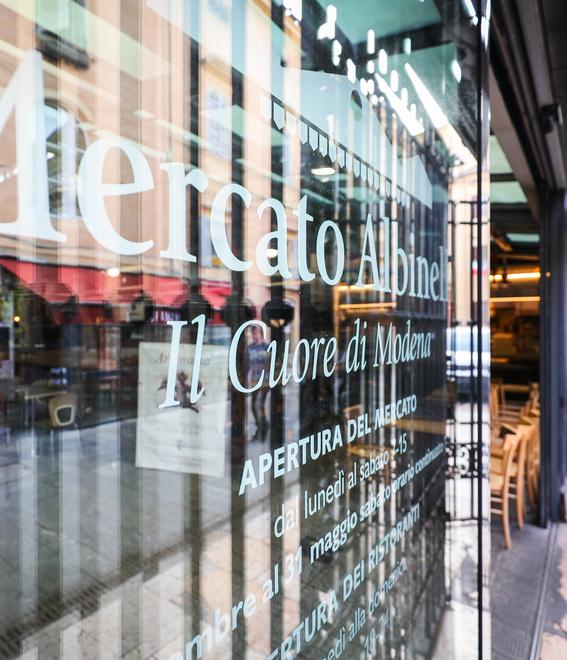 Modena, il valore del mercato Albinelli. «Turismo ed enogastronomia sono il matrimonio perfetto per la città» 