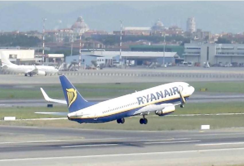 Il manager di Ryanair: «Uno sbarco a Firenze? Ecco perché è possibile». Occhi puntati sulla nuova pista