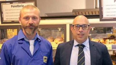 I gestori del nuovo supermarket (Foto Paglianti)