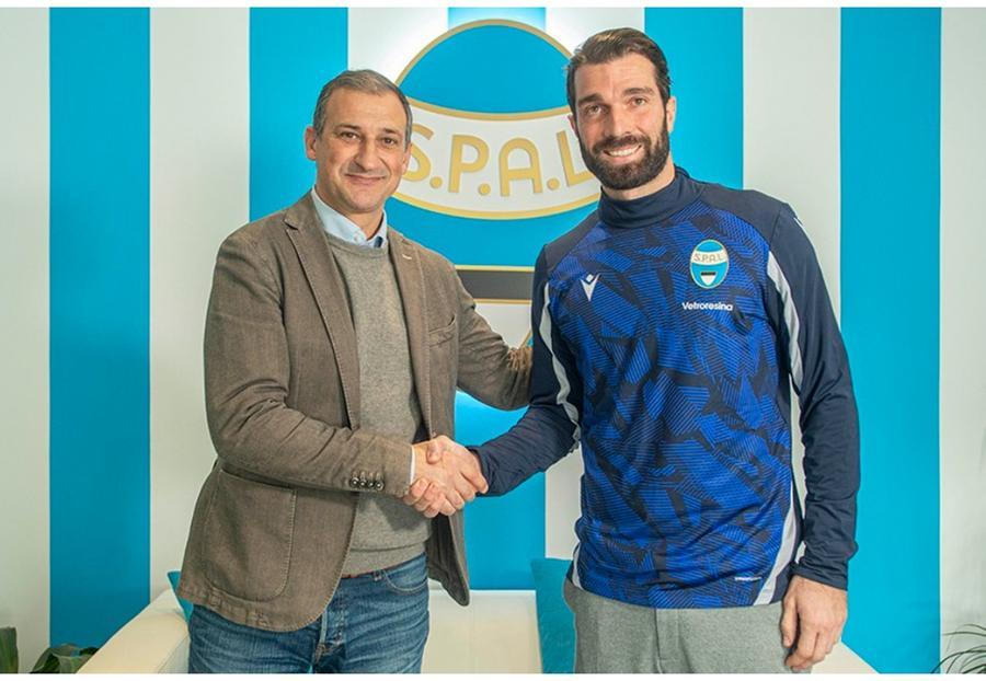 
	Massimo Tarantino con il portiere spallino Alfonso

