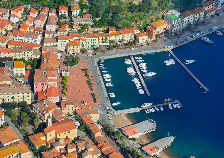 Porto Azzurro visto dall'alto