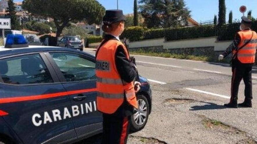 Un posto di blocco dei Carabinieri (foto d'archivio)
