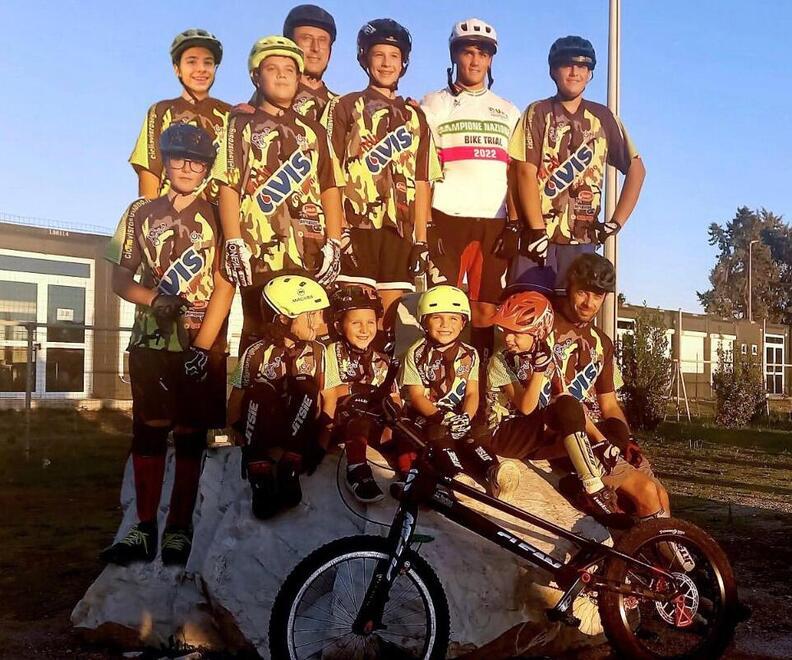 Il gruppo della Cicli Avis Rosignano