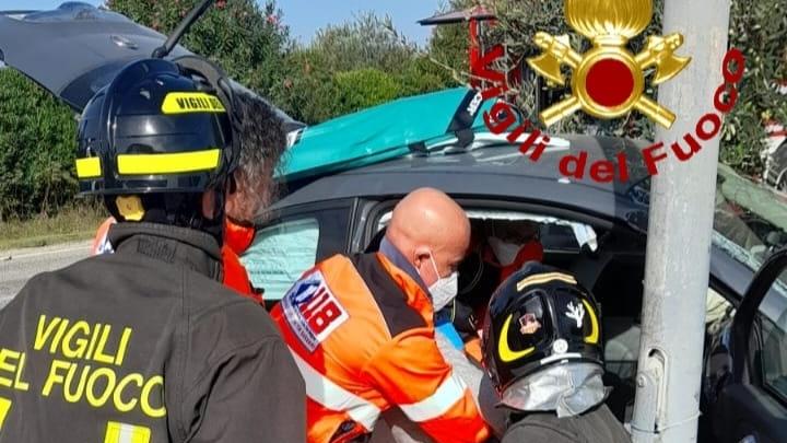 Alghero, incidente sulla provinciale 42: due feriti