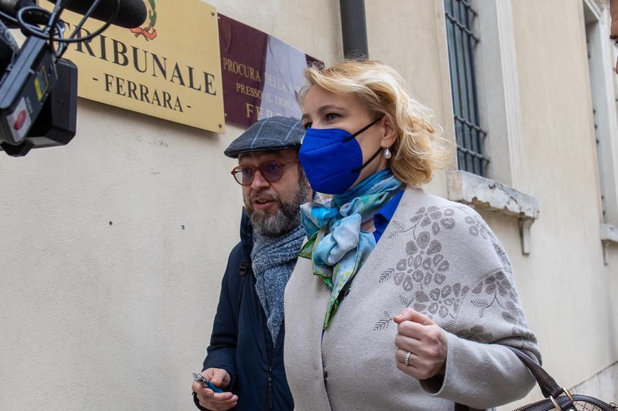 L’Asl di Ferrara reintegra una dottoressa dei falsi vaccini