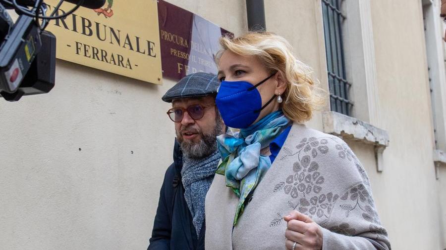 L’Asl di Ferrara reintegra una dottoressa dei falsi vaccini