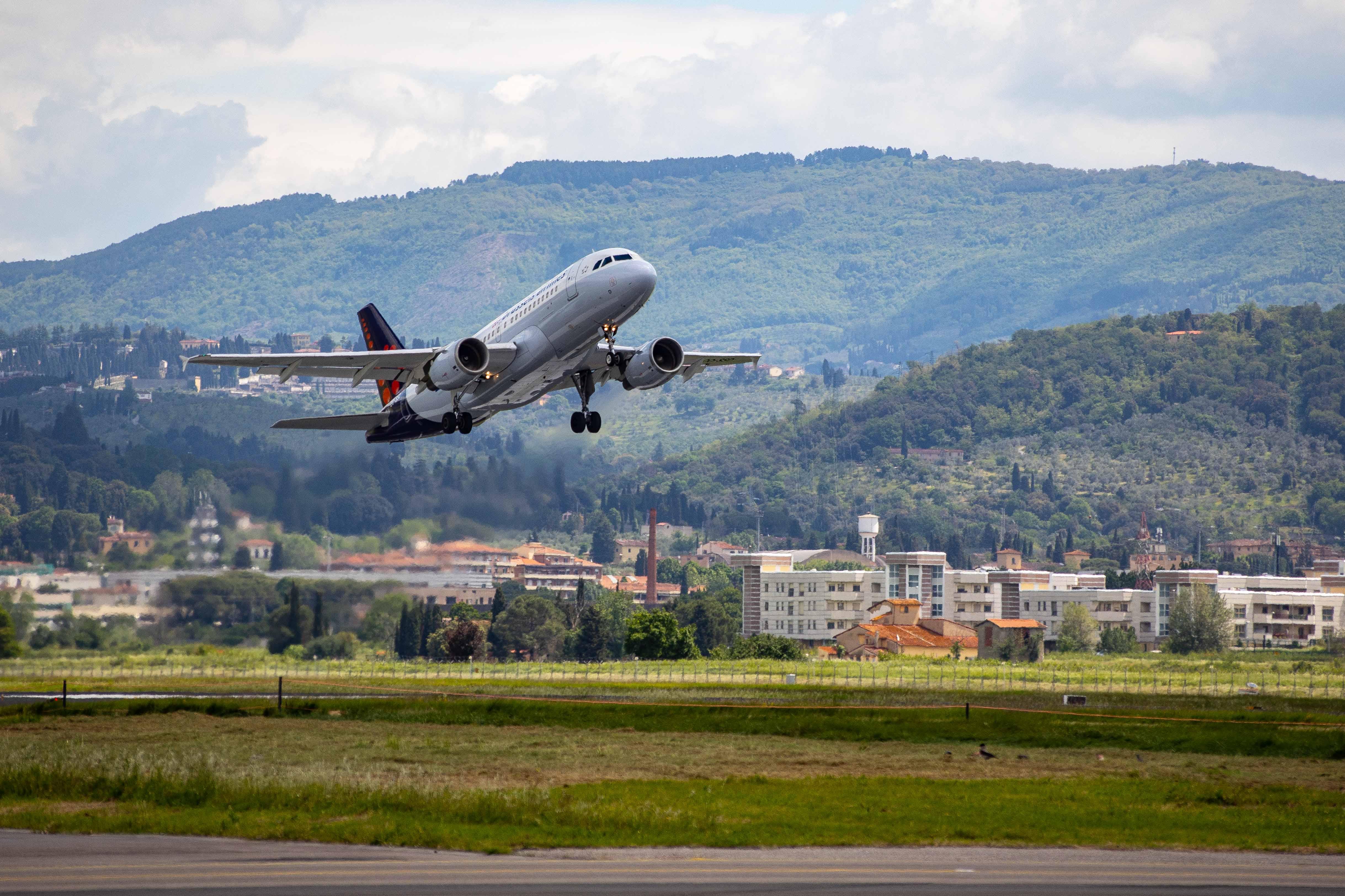 Firenze aeroporto strategico, Pisa no: ecco il nuovo piano allo studio dell’Enac 