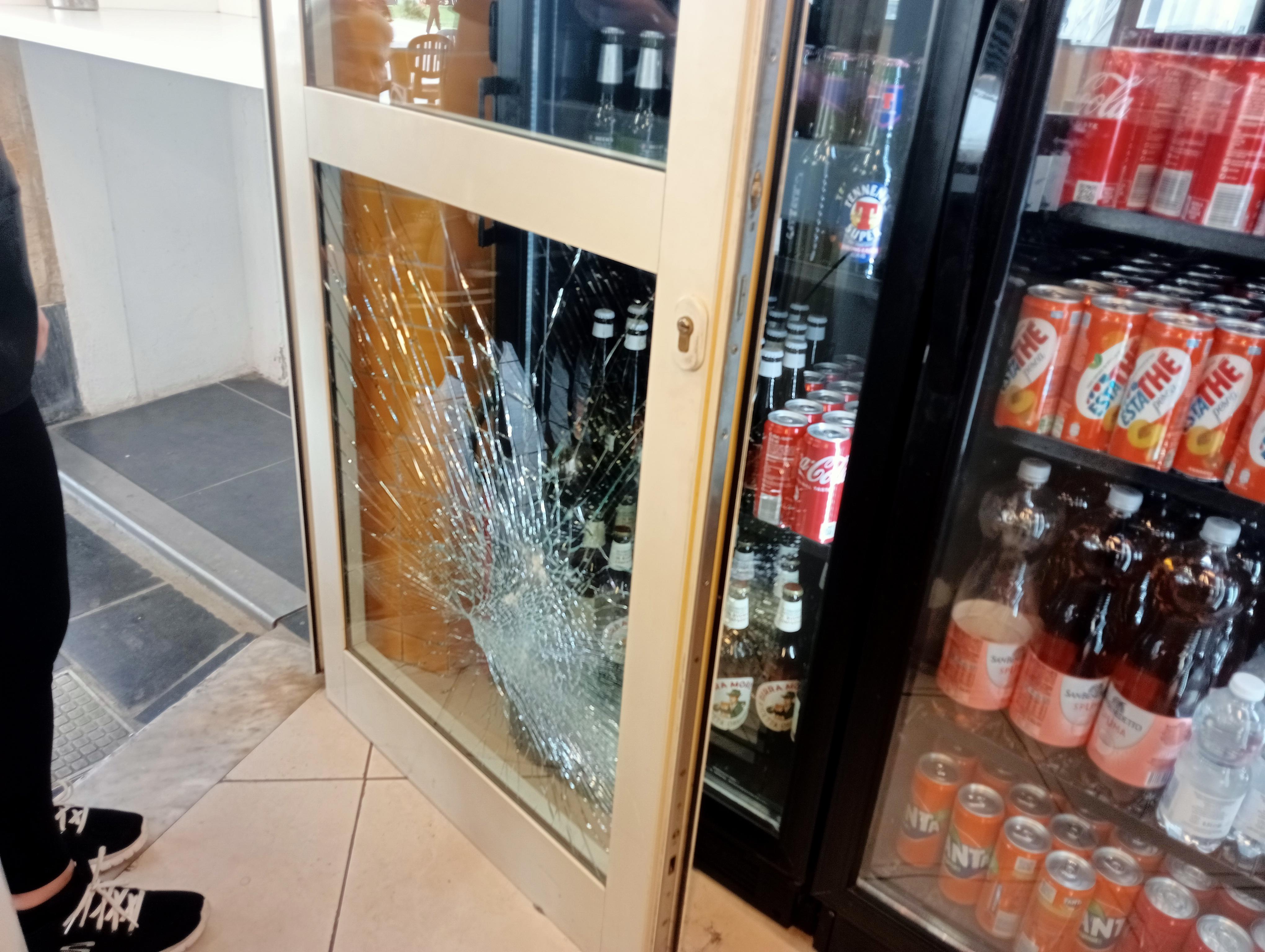 Viareggio, ladro scatenato in Passeggiata: rubati soldi, cellulari e tablet