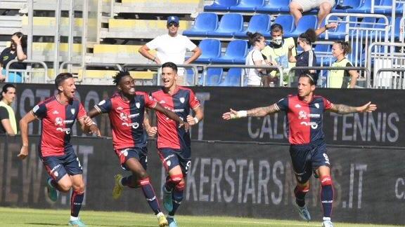 Lapadula esulta dopo il suo gol (foto mario rosas)