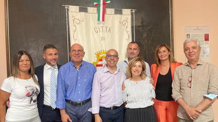 La giunta comunale nel giorno dell'esordio l'8 luglio scorso