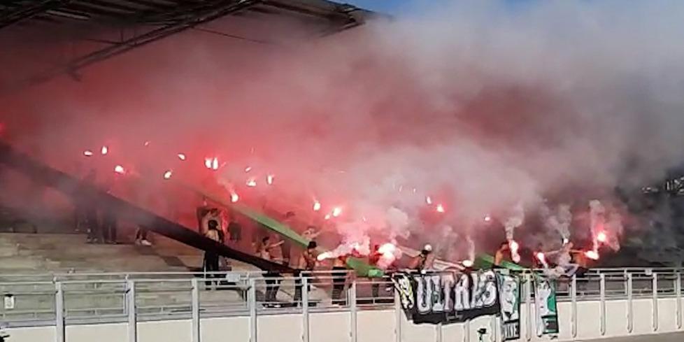 Modena. Gli ultras del Casablanca al Parco Novi Sad Razzo sui tifosi canarini, poi scontri 