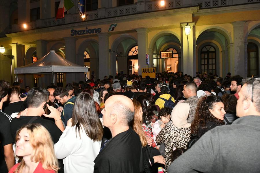 Lucca Comics, lunghissime file per prendere i treni
