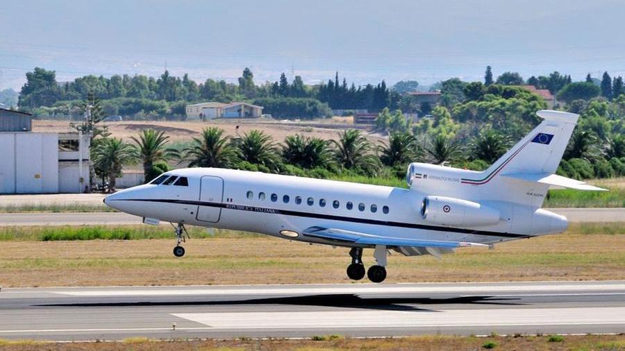 .
Il Falcon dell'Aeronautica usato per il volo d'urgenza