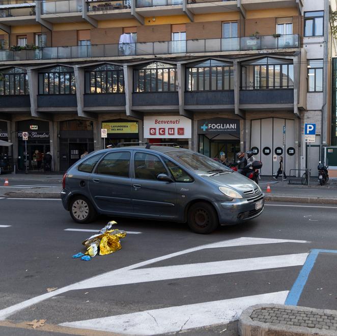 Modena, il caso via Giardini: «Mia sorella è stata investita e rischia la vita per posti auto troppo pericolosi» 