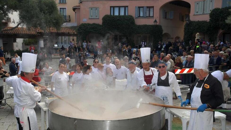 A Porto Rotondo addio all'estate con la Festa del calamaro
