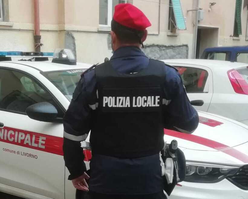 Spacciano nell’alloggio occupato, casa sgomberata in via Machiavelli 