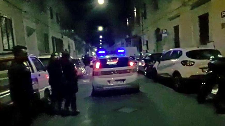 Una pattuglia della polizia municipale (foto d'archivio)