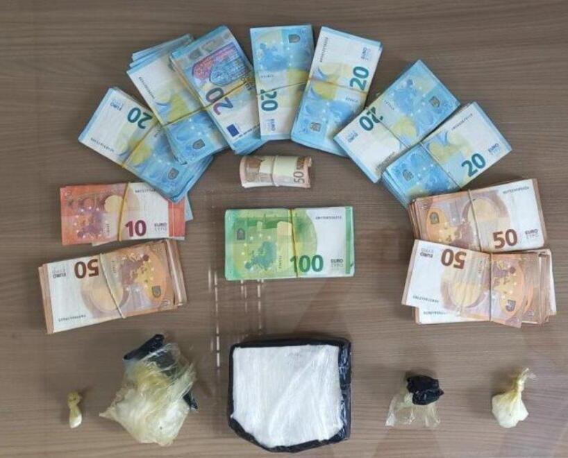 Fermati con mezzo chilo di cocaina, arrestati due giovani pregiudicati