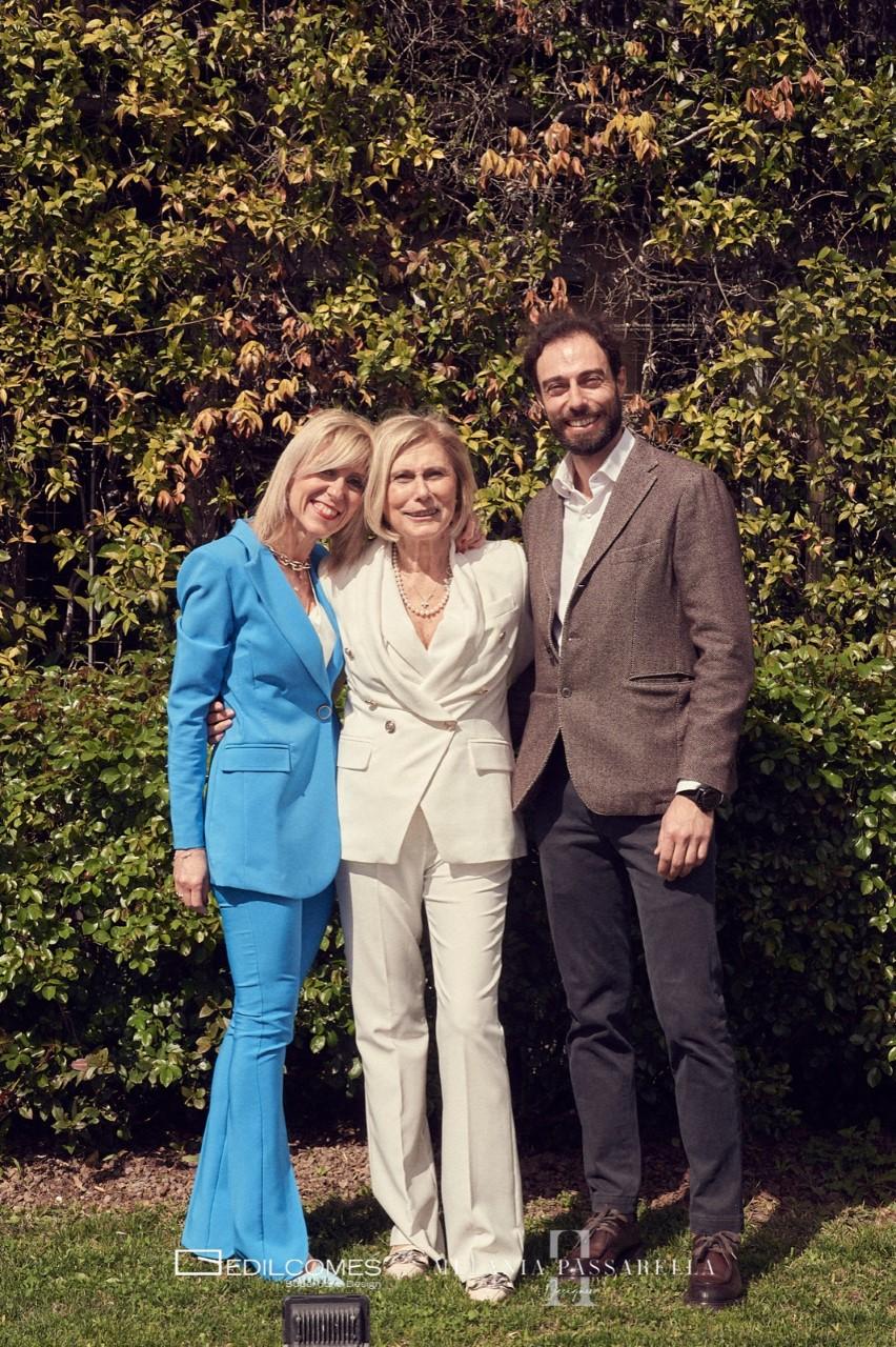 
	Da sinistra, Beatrice Dolcetti, Laura Caloni Dolcetti e Roberto Dolcetti

