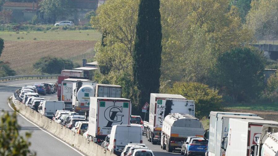 Incidente in galleria blocca per ore la superstrada