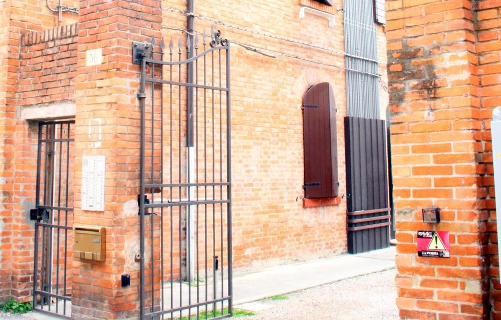 «Noi non siamo morosi»