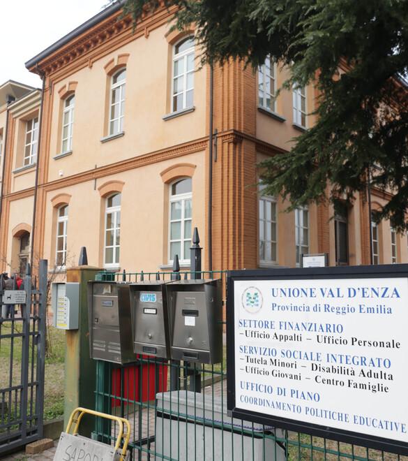 Inchiesta appalti Val d’Enza, c’è una decima indagata: è una dipendente dell’Unione