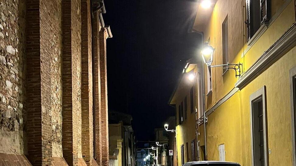 A Cascina i vecchi lampioni se ne vanno: ecco 536 postazioni a led che consumano meno