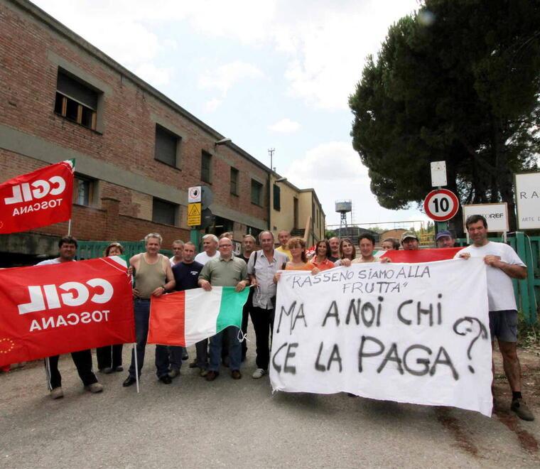 Le proteste degli operai della Rasseno nel 2011