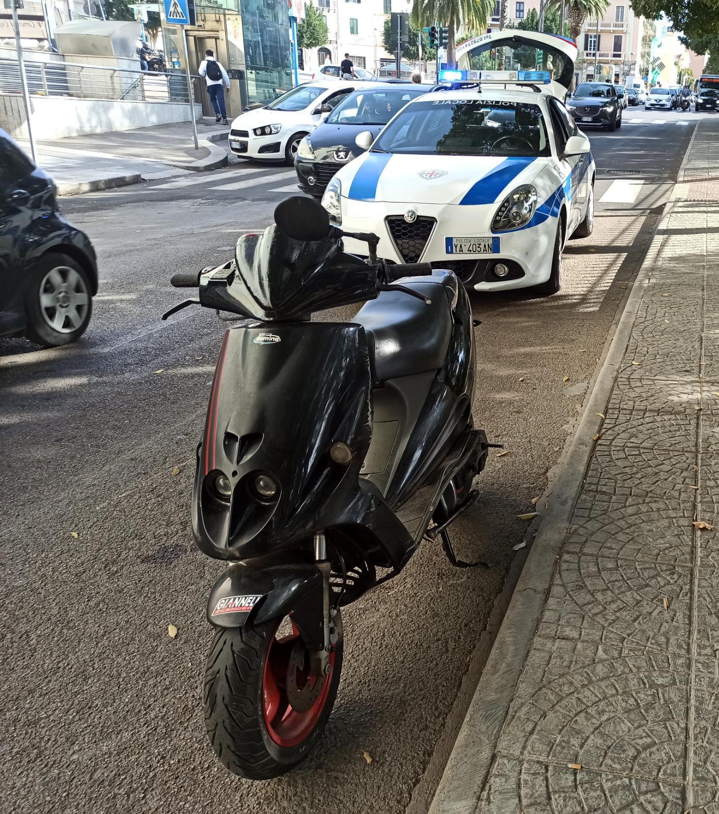 Sassari, 18enne travolta da uno scooter sulle strisce pedonali 
