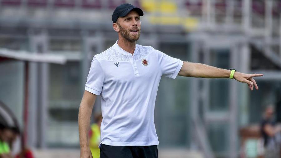 Sorpresa Livorno, il nuovo allenatore è il vecchio: resta Collacchioni