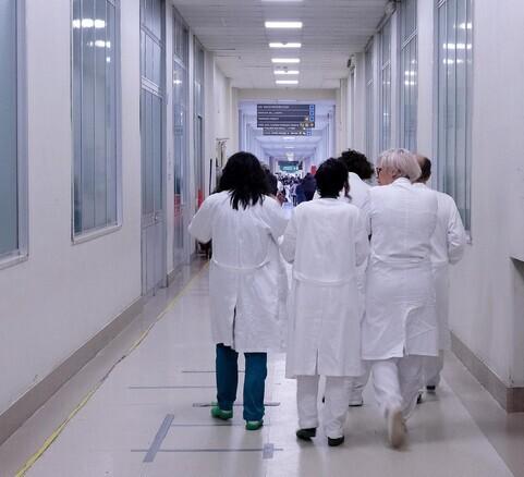 No vax, a Modena reintegrati 40 tra infermieri, medici e operatori