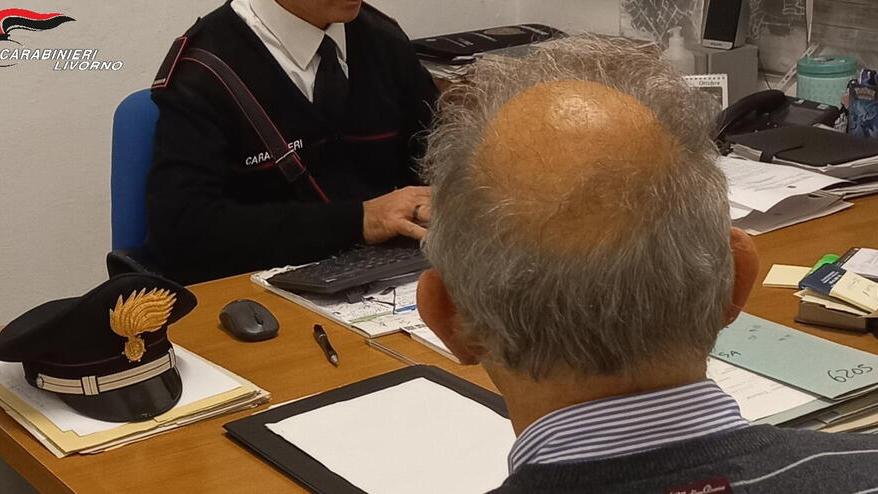 Anziano truffato, dopo 20 anni scopre che la polizza era falsa
