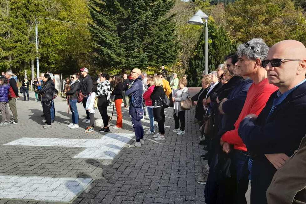 «Piscina da riaprire al più presto». Tutti insieme a difesa dell’impianto