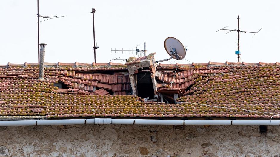 Palazzo Coppedè tra degrado e rischio crolli. Zini: «La situazione è molto complicata»