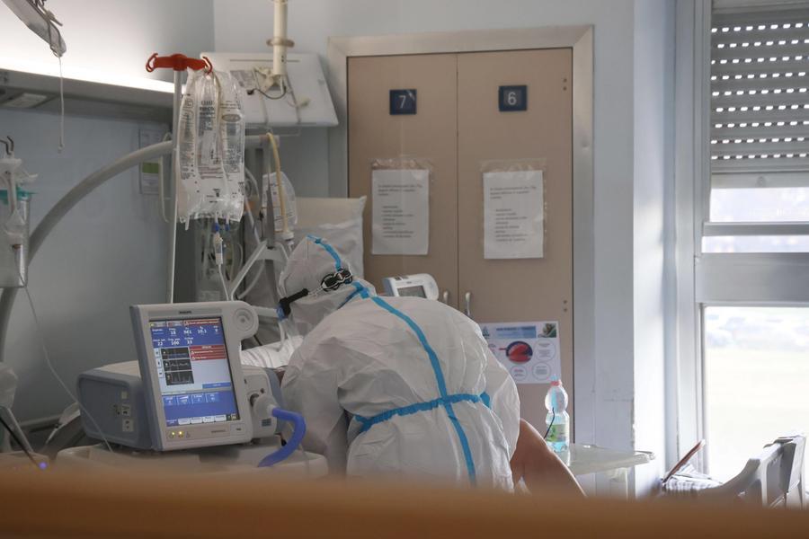Covid, pesante bilancio del ponte: sette decessi nel Ferrarese