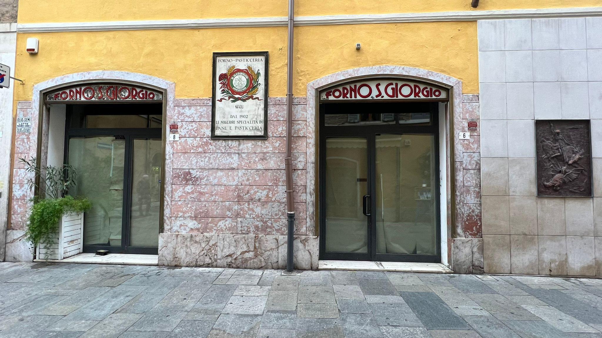 Centro storico di Modena, chiudono tre locali «Gli affitti sono alle stelle»
