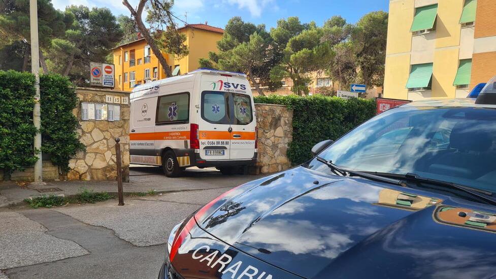 Vede una donna che viene picchiata in casa e dà l’allarme mentre è sul ponteggio: «Era in pericolo, dovevo fare qualcosa»