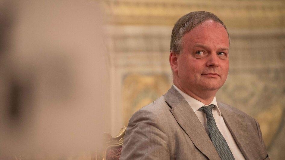 Uffizi chiusi per il ponte di Ognissanti, il ministro su Schmidt: «Esautorarlo? Andiamo per gradi, è da valutare»
