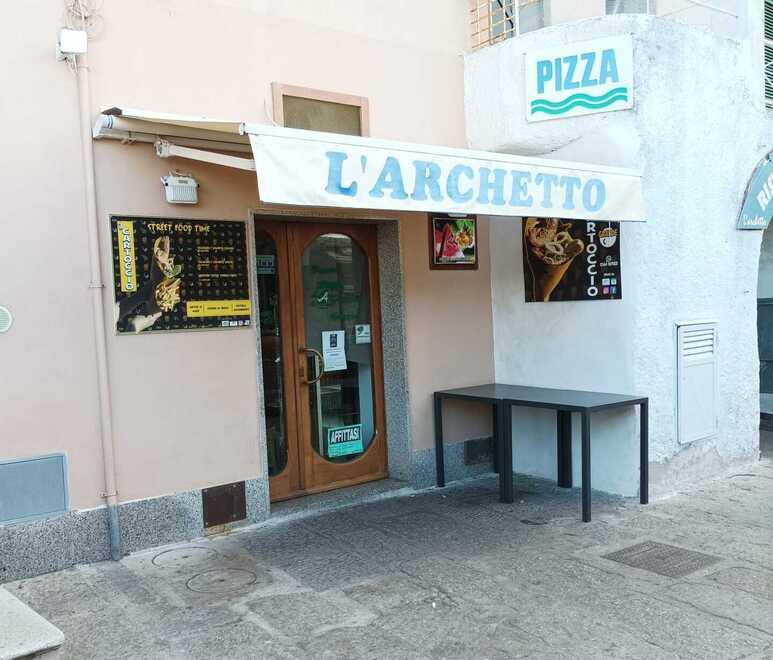 Bollette alle stelle, all’isola del Giglio i commercianti staranno aperti “a turnazione”