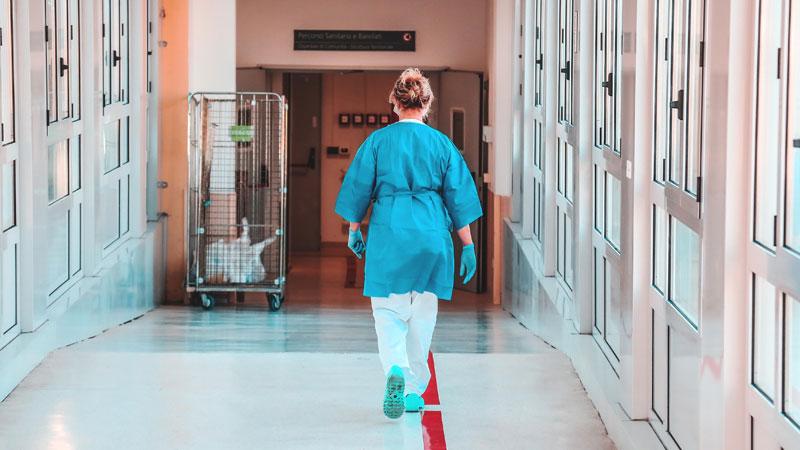 A Livorno il record degli operatori sanitari non vaccinati al Covid