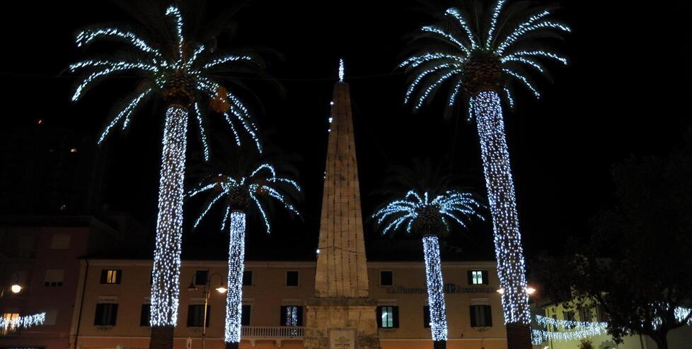 La misura anti caro-bollette: «Luminarie in versione light» 