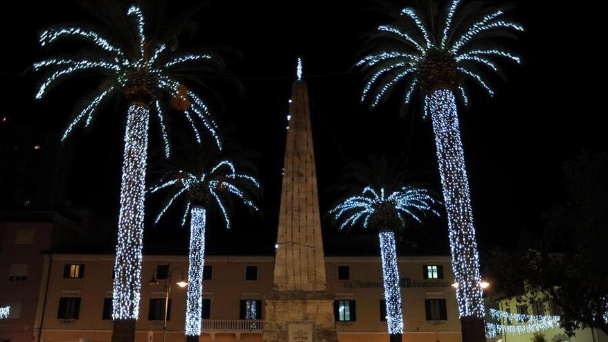 La misura anti caro-bollette: «Luminarie in versione light»