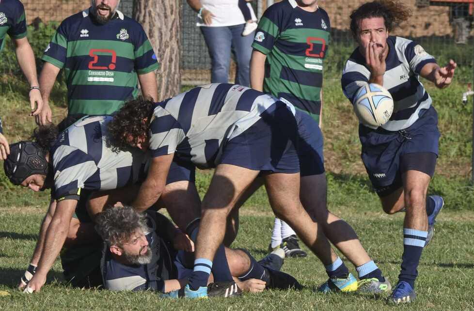 Un’azione della Rufus Rugby  San Vincenz