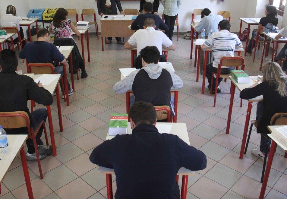 Informarsi oggi per decidere il futuro, oltre 20 aziende si aprono a 1.400 ragazzi