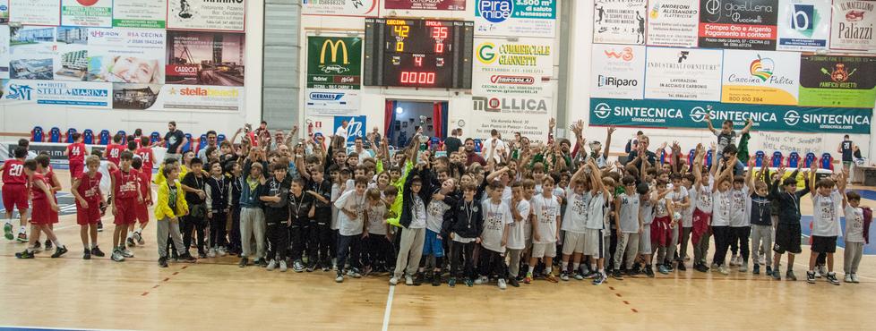 Il trofeo Città di Cecina è rossoblù dopo tre giorni di basket e amicizia