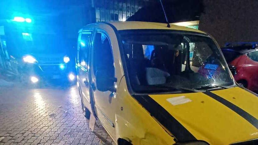 Livorno, maxi rissa con investimento al bingo. Grave un giovane