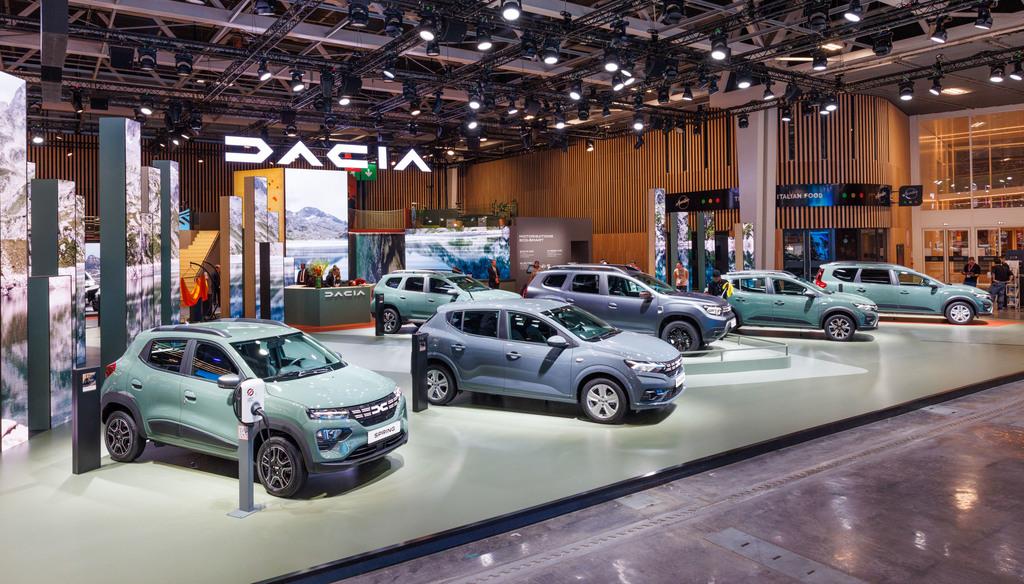 Dacia: il futuro è essenziale ma anche 'cool' e sicuro