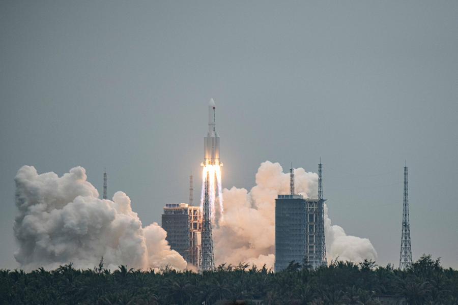 Razzo spaziale cinese in caduta libera: anche la Sardegna fra le zone della possibile traiettoria