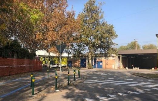 Modena. «Parcheggi e tavoli in strada Troppi ostacoli per i ciclisti» 