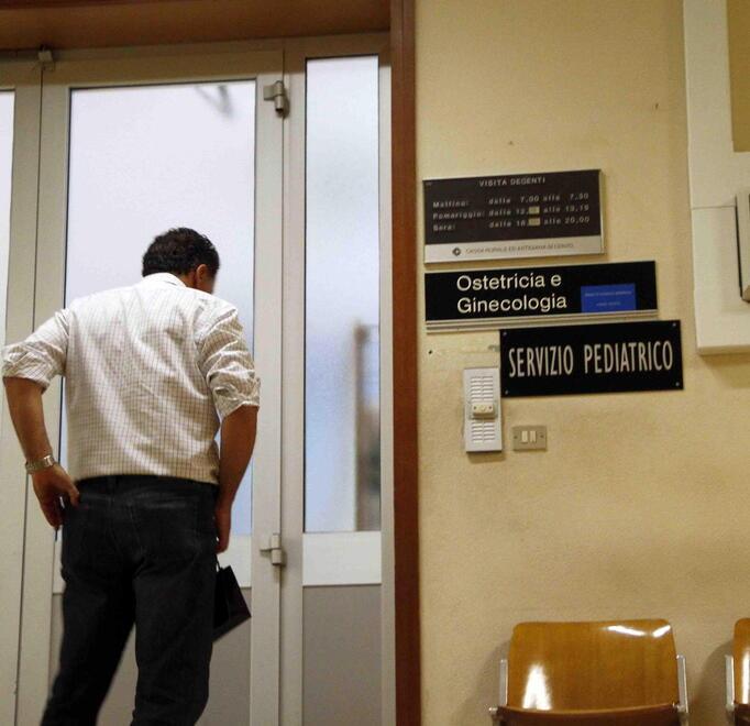 Cento, sul punto nascite valutazione choc: «Da gennaio andrebbe chiuso»